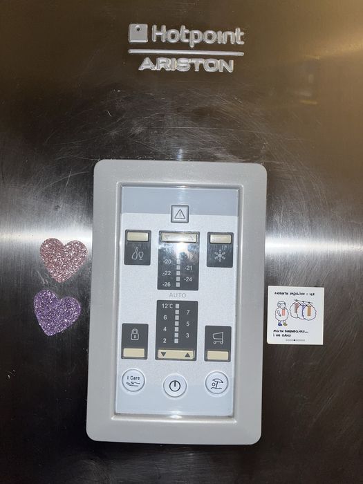 Холодильник Hotpoint Ariston