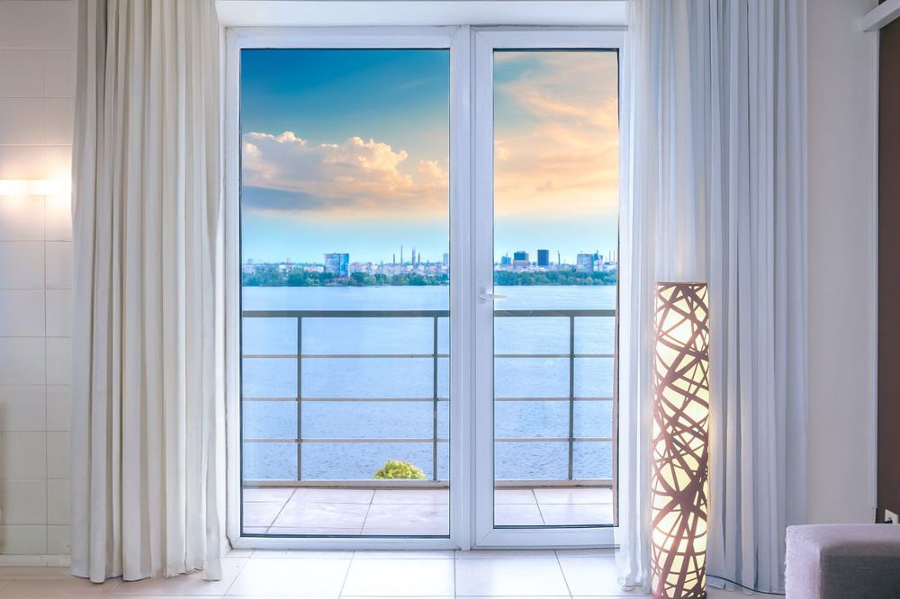 Квартира подобово, погодинно 2 кв на набережній центр міста