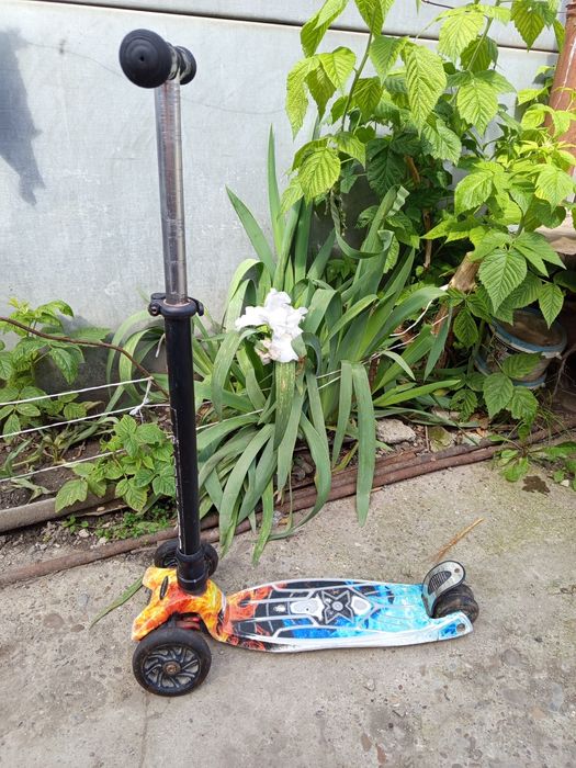 Продам дитячий  самокат