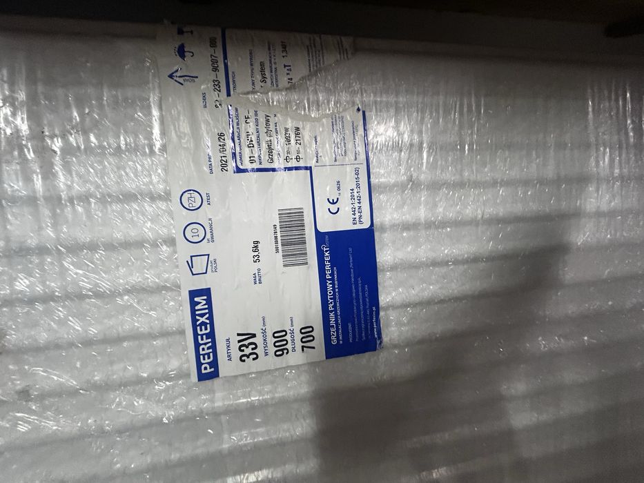 Grzejnik płytowy Perfekt system 33v 900 x 700