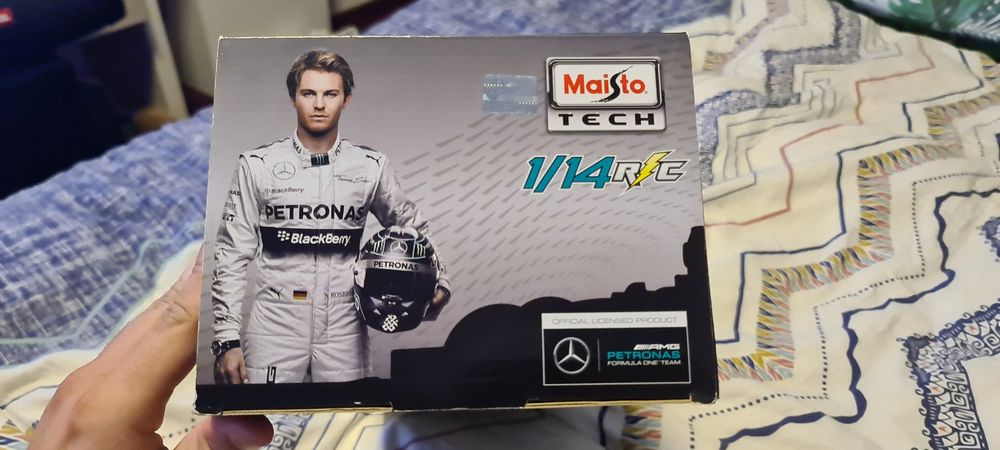 maisto carro  telecomendado mercedes amg petronas f1 w05 hybrid