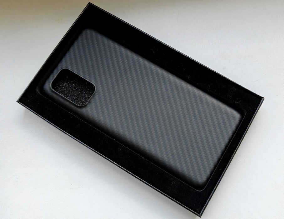 Карбоновий чохол OnePlus 9R