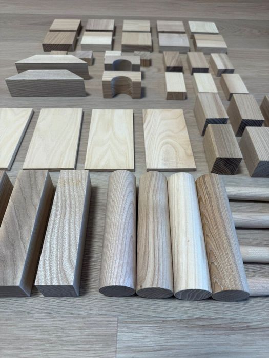 Набір дерев’яних кубиків