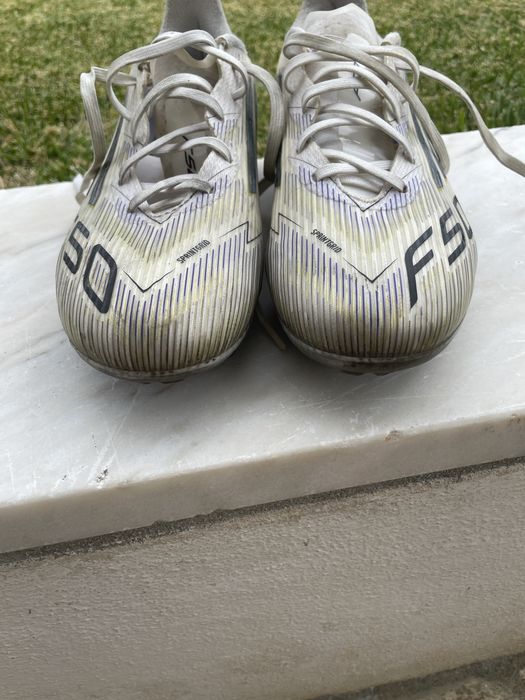 Chuteiras Adidas F50 42