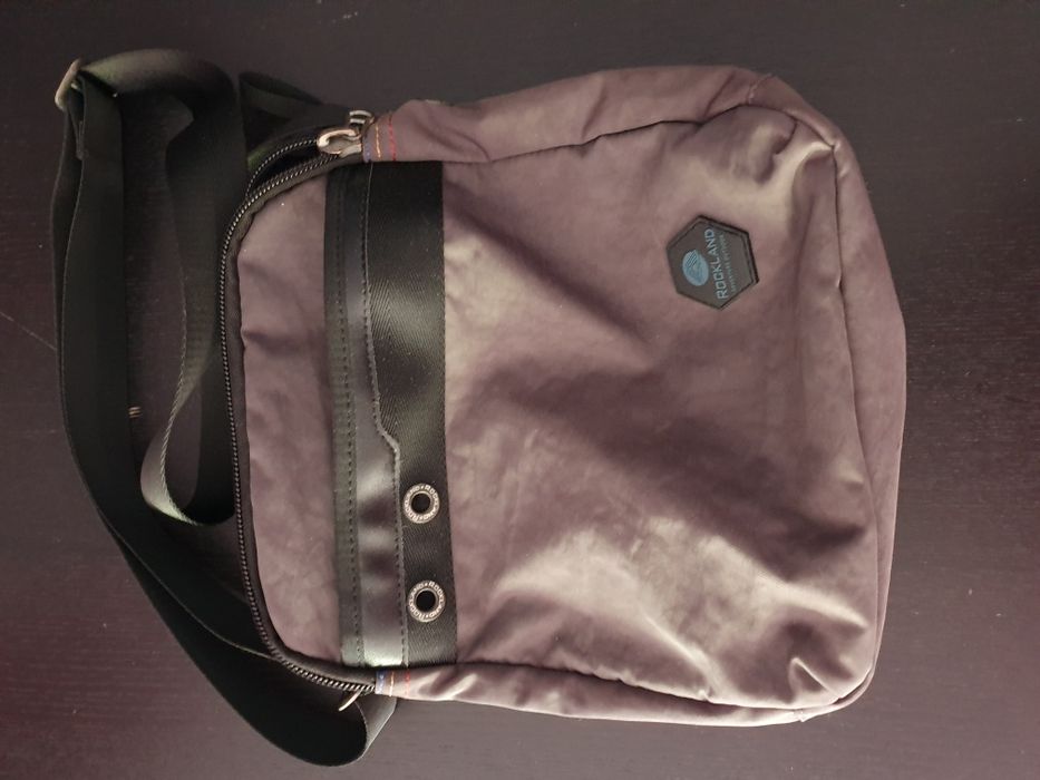 Bolsa tiracolo Rockland cinzenta nova
