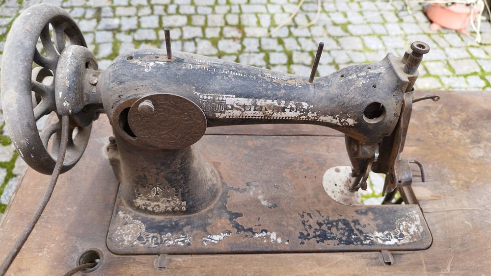 Máquina costura Singer para restauro