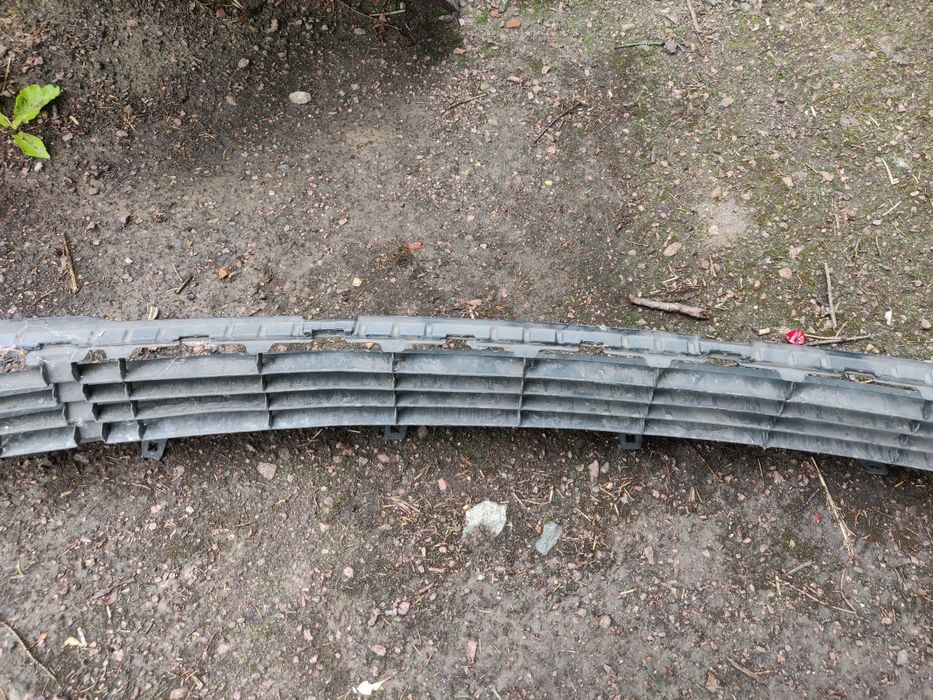 Губа переднього бамперу Toyota Highlander 14-16