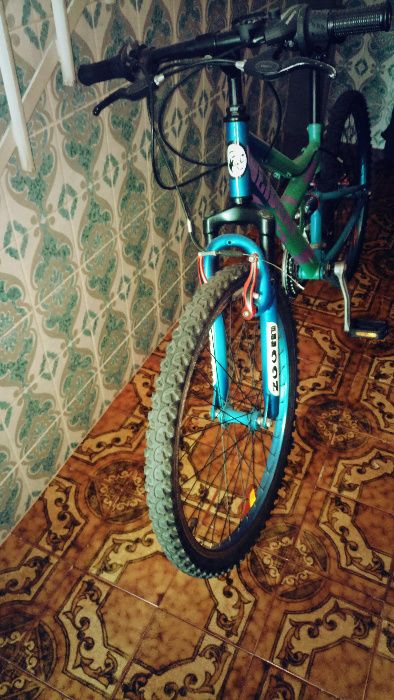 Bicicleta montanha 24"