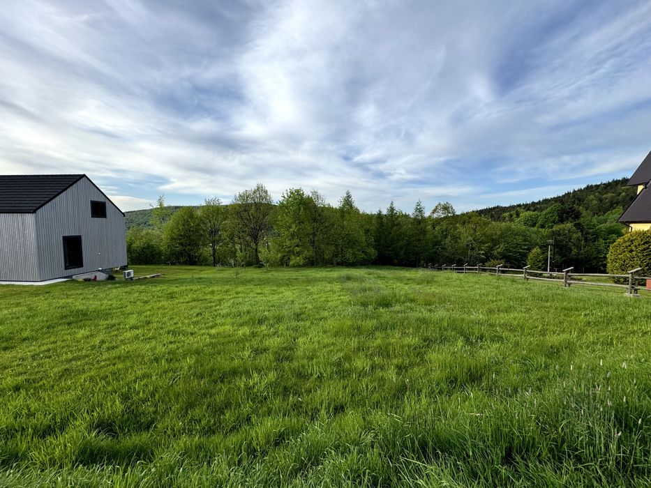 Sprzedam działkę w Myślenicach lub zamienię na nieruchomość w Krakowie