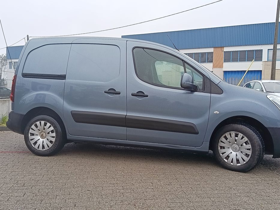 Citroen Berlingo HDi cinza metalizado Full extras