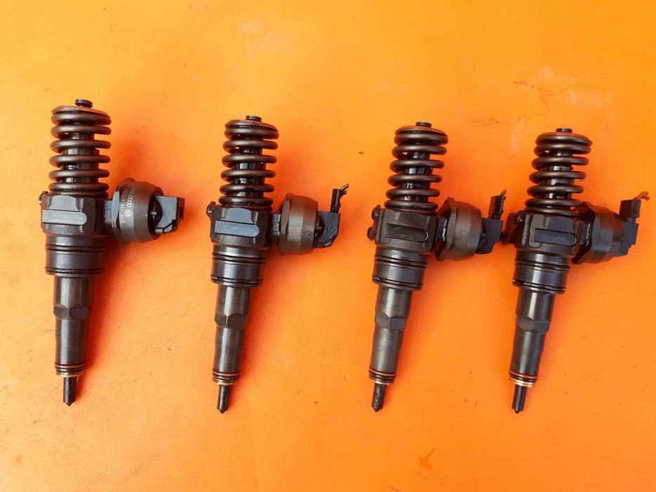 Форсунка 1.9 TDI VW SKODA AUDI A3 A4 A6 Ауди 1.9 ТДИ 038130073BA