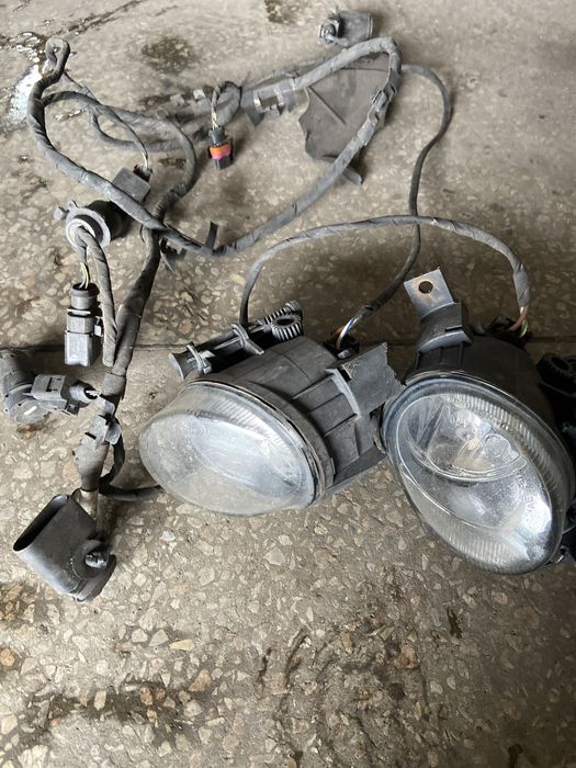 Фари галогенові Ауді а4в6