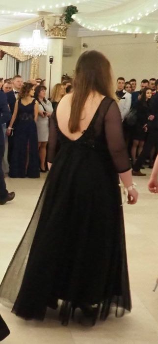 Sukienka balowa na studniówkę z tiulem