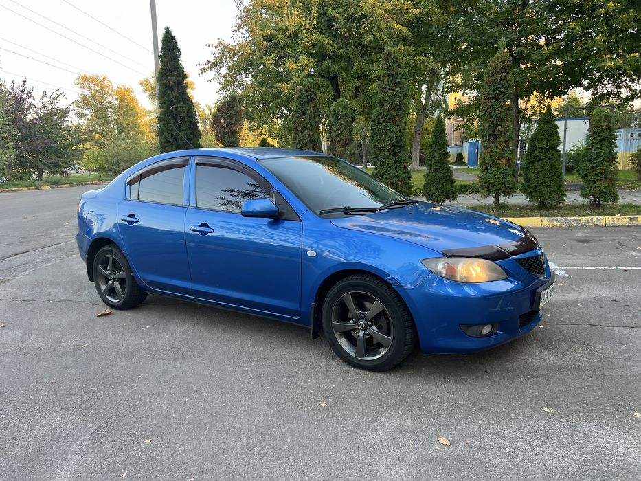Офіційна Mazda 3; 2004 рік; Автоматична коробка;  Один власник з моменту купівлі в автосалоні