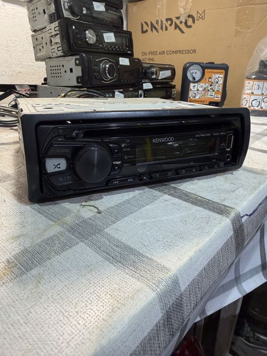 Магнітола в стані хорошому KENWOOD