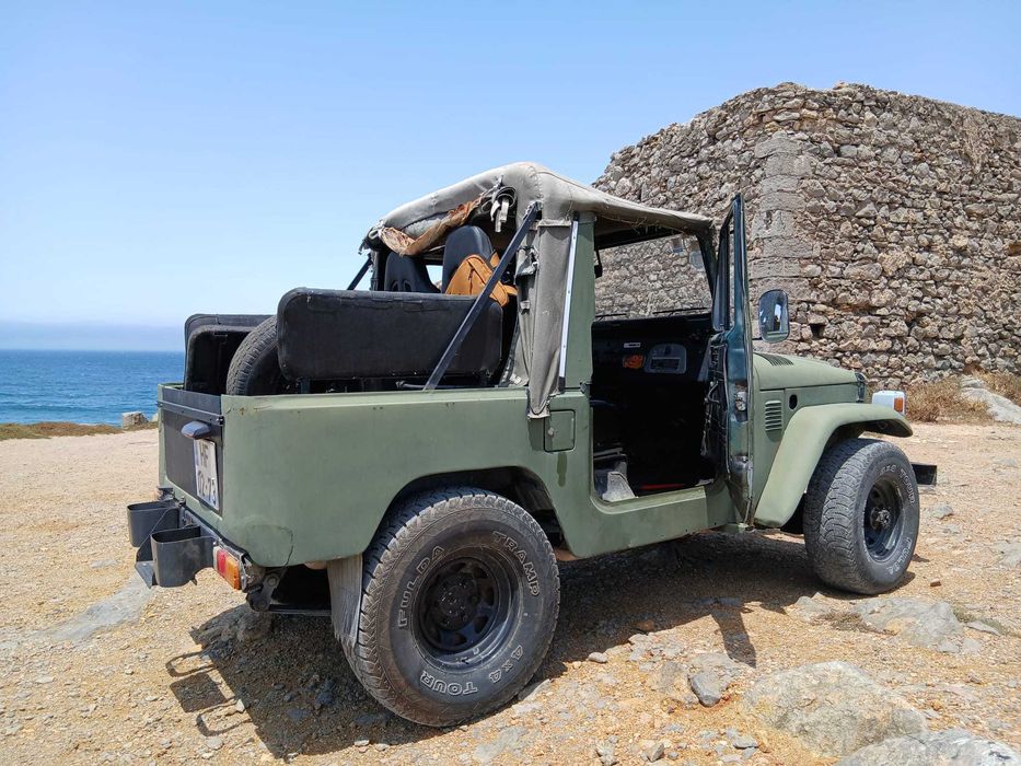 Jipe Toyota cruiser BJ40  1982