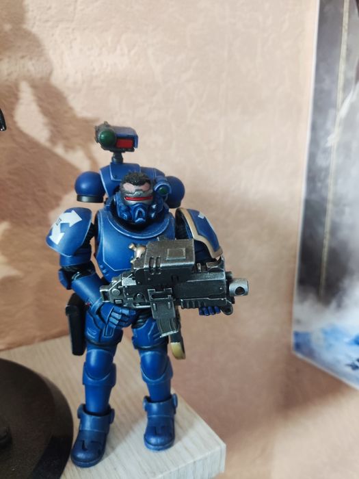 Фигурка Space Marines Joy Toy Warhammer Ultramarines