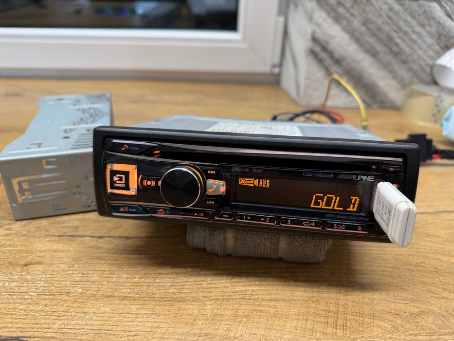 radioodtwarzacz samochodowy alpine cde-196dab