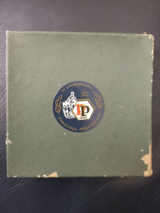 Medalhão comemorativo da Portugal Previdente + Medalhão Torres Vedras