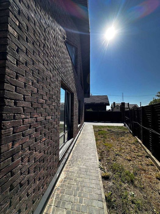 Продаж Кутовий Таунхаус із Баварської кладки Забудовник Сокільники Панська Гора 3 сотки, 90 м2, 3 кімнати