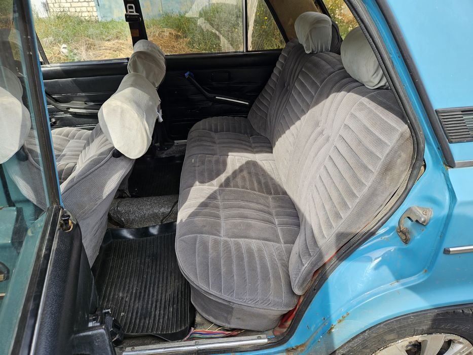 Легковий автомобіль ВАЗ 2106