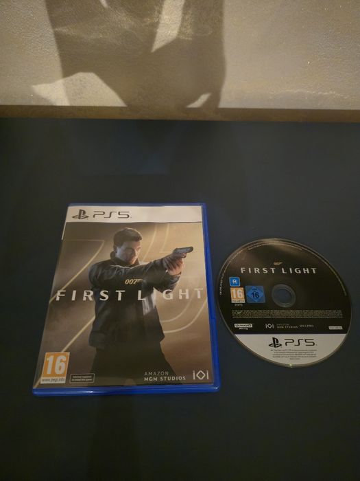 Gra 007 First Light PlayStation 5