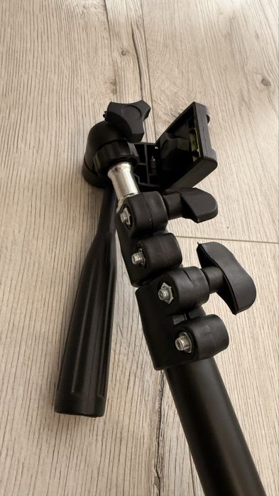 Statyw do aparatu forograficznego