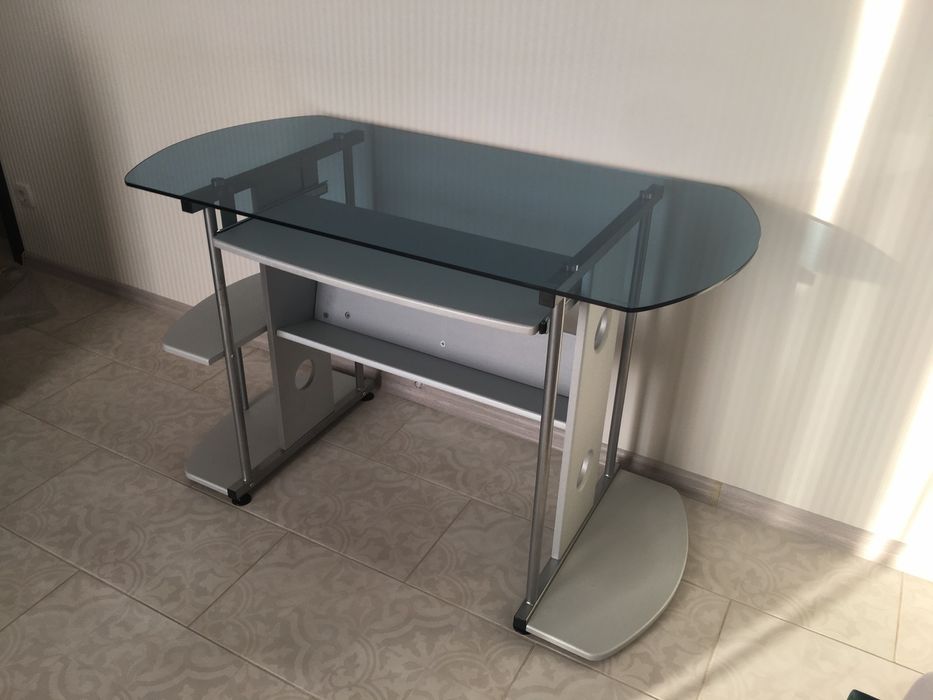 Продам стіл і стільчик