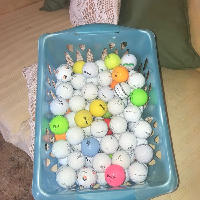 Titleist prov1, Taylormade tp5, Volvik, Vice, Mizuno