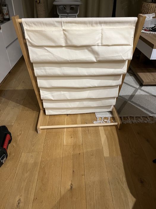 Stojak na ksiazki dla dzieci