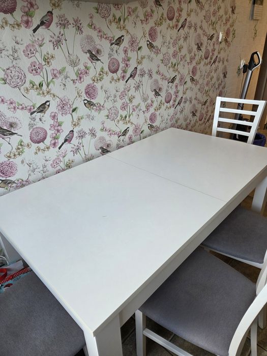 Stół z krzesłami biały 140x80/ 180x80 zestaw