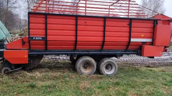 Przyczepa zbierająca