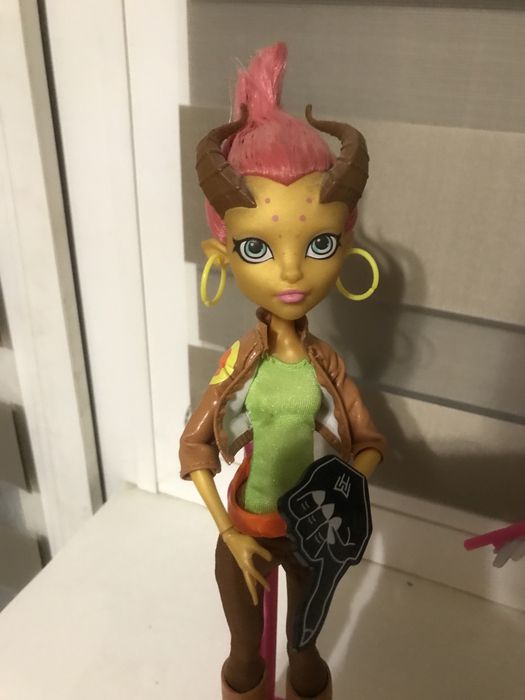 Monster high Гільда та СлоуМо з набору студентська рада