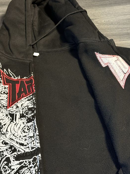 Зипка «Tapout”