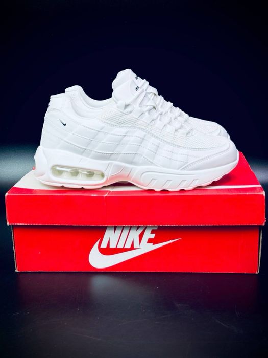 Кожаные кросовки белые мужские Nike 95 колекция Найк 2026!! Nike air max 95 ! Мужские осенние кросовки найк ! Белые найки Топ качество