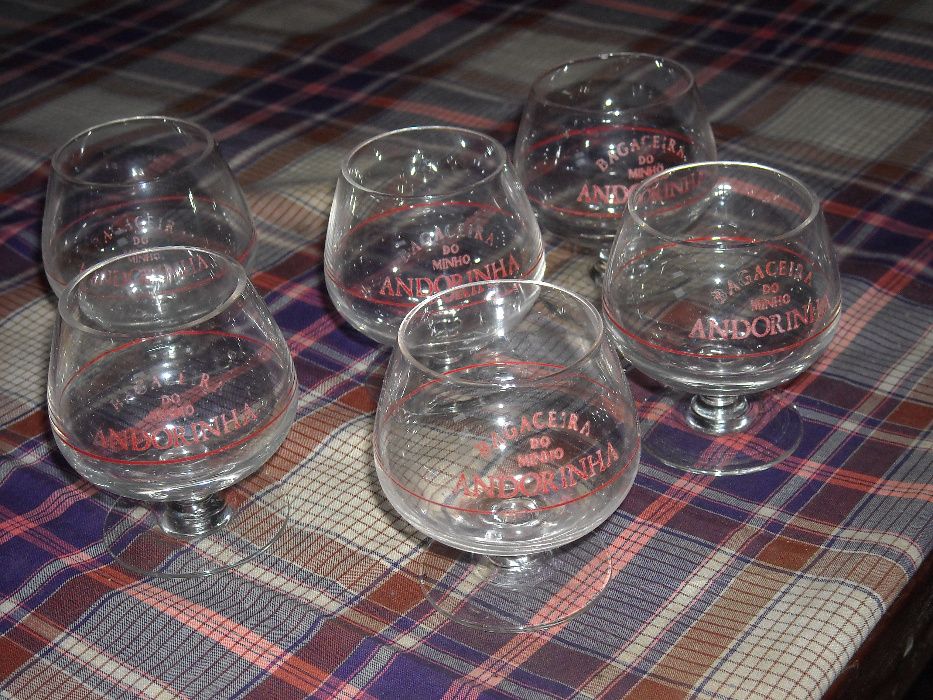 Conjunto cálices vidro antigos