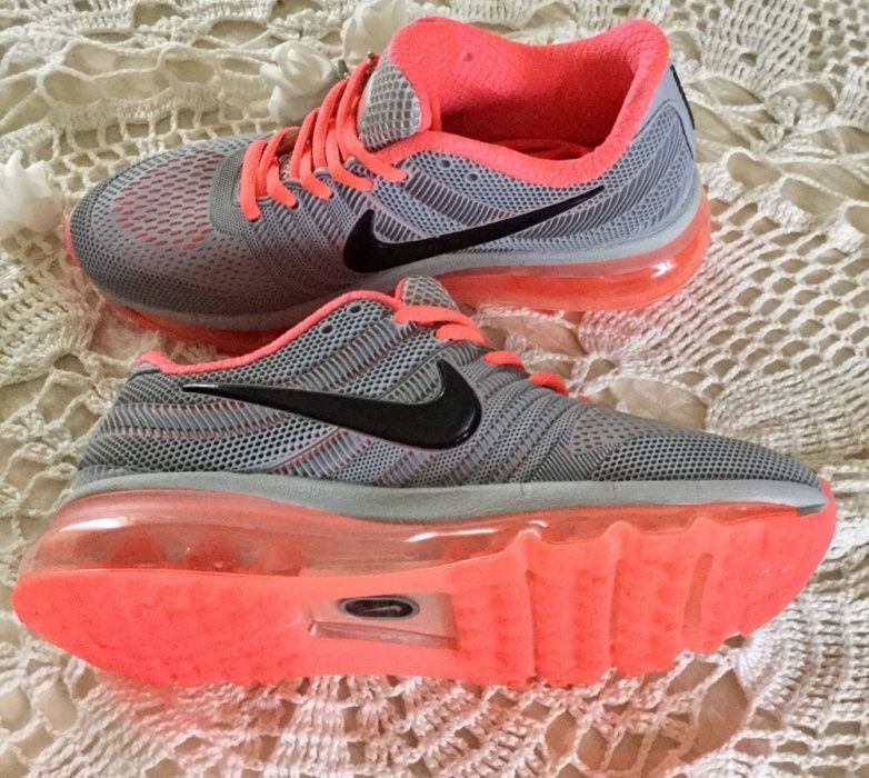 Nike air max