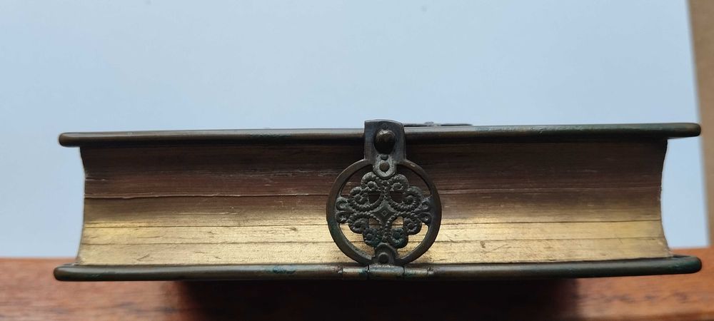 Antigo missal Paroissien Romain