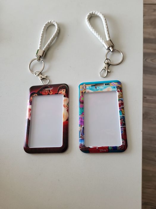 Etui do dowodu ze smyczą 2 sztuki