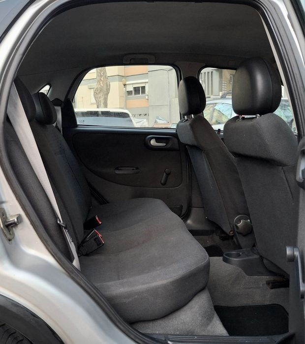 Opel Corsa 1.2i 75cv Nacional 03