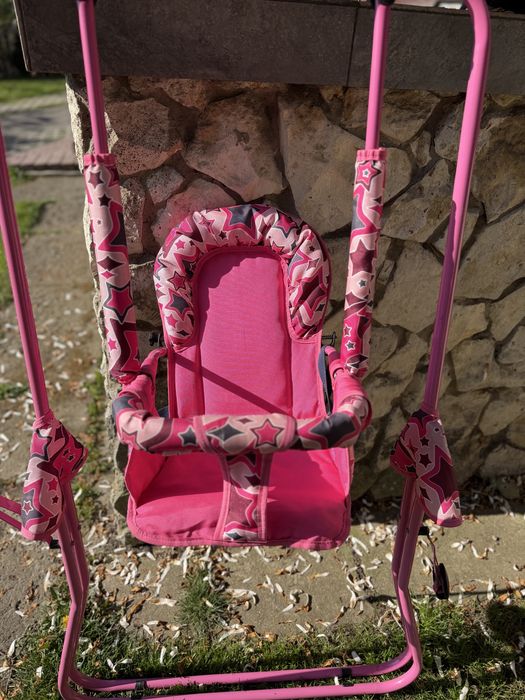 Huśtawka niemowlęca na stelażu