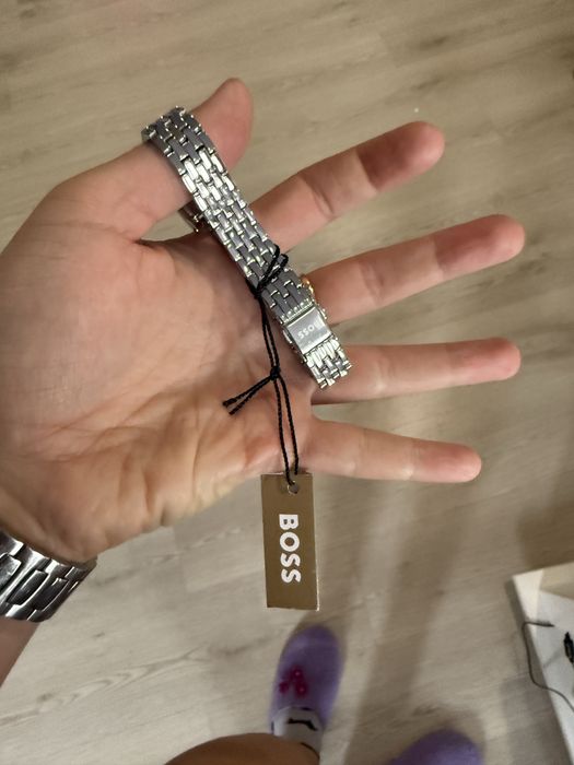 Годинник Boss новий
