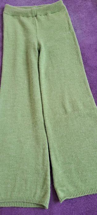 Spodnie damskie z wełny - włoskie M/L