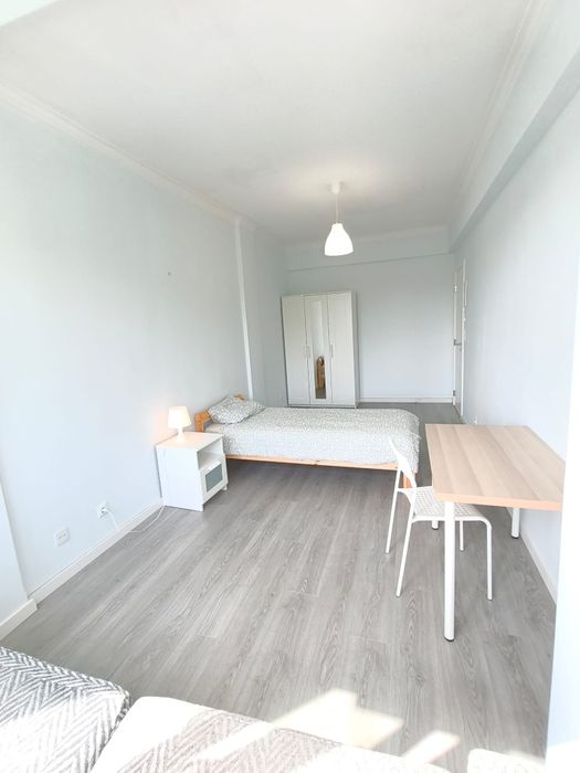 Quarto em Belas.
