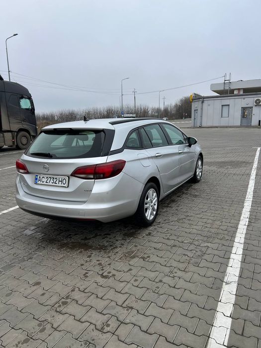 Продам Opel Astra K. 2016р. 1.6дизель