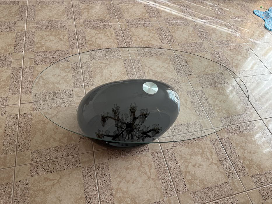 Mesa de vidro em bom estado