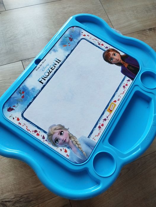 Stolik elsa frozen