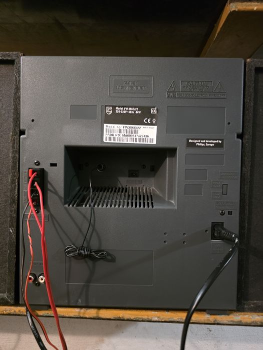 Wieża Philips z głośnikami GRUNDIG bardzo ładnym stanie.