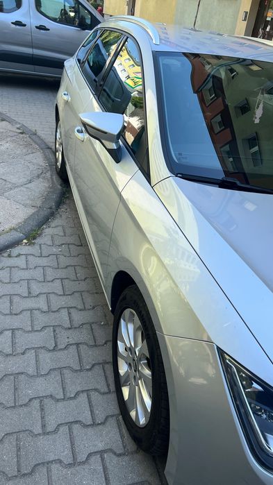 Samochód Siat Leon