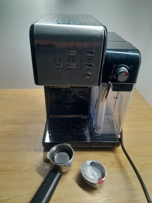 Ekspres do kawy kolbowy 19bar spieniacz breville prima latte II